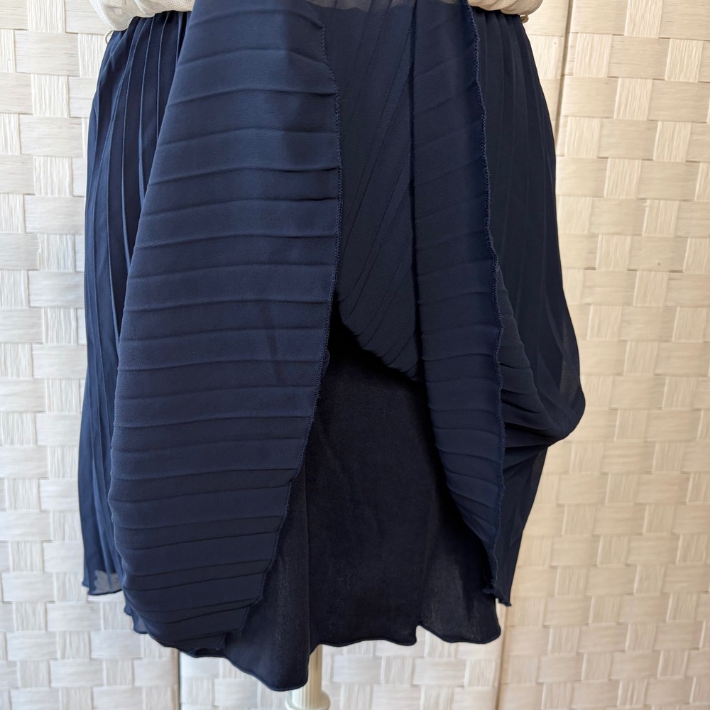 I.N. San Francisco Cami Mini Dress Cream Navy Blue Pleated Chiffon Size Medium - Picture 7 of 10